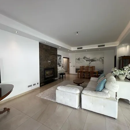 Holiday home Splendid In Pass The Keys *