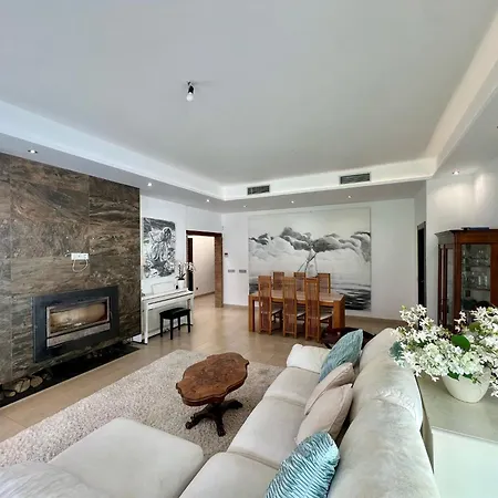 Splendid In Pass The Keys Holiday home Marbella